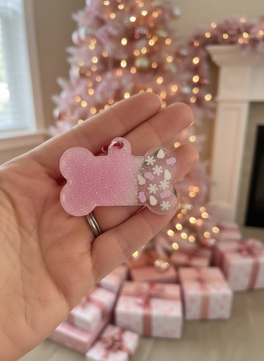 💕 Pink Christmas Dog Tag – Snowflakes, Mittens & Sparkle ❄️